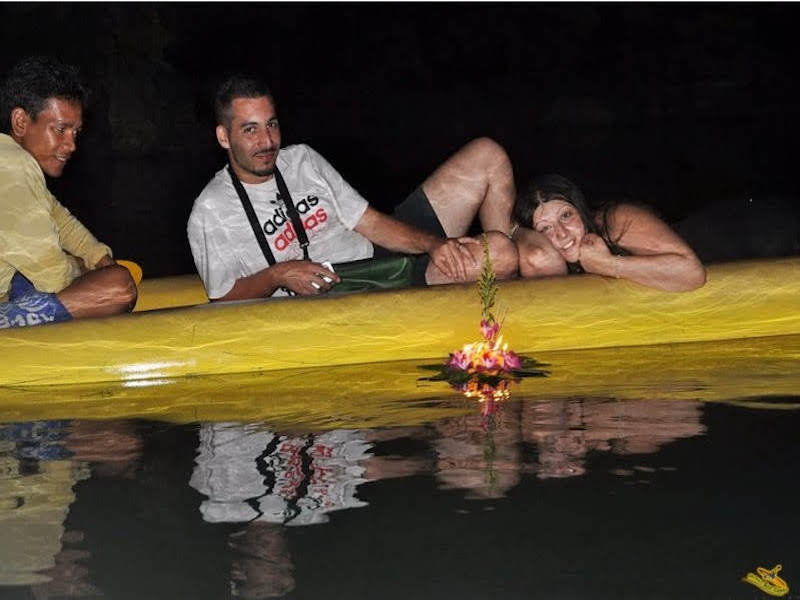 Hong Island, Sea Caves Kayaking and Activities by John Gray Sea Canoe from Phuket - Joint Tour